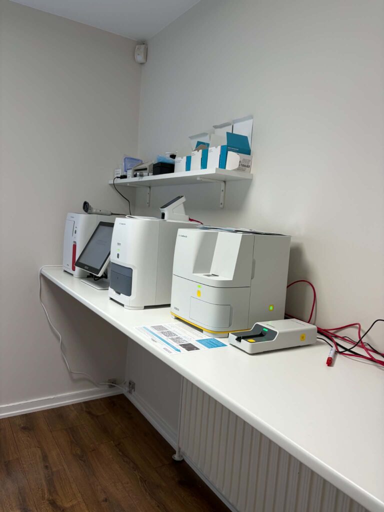 Laboratorieudstyr hos FaunaVet Dyreklinik
